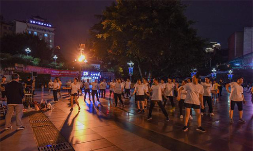 重慶最經典的地標建筑,融合天安門和天壇元素